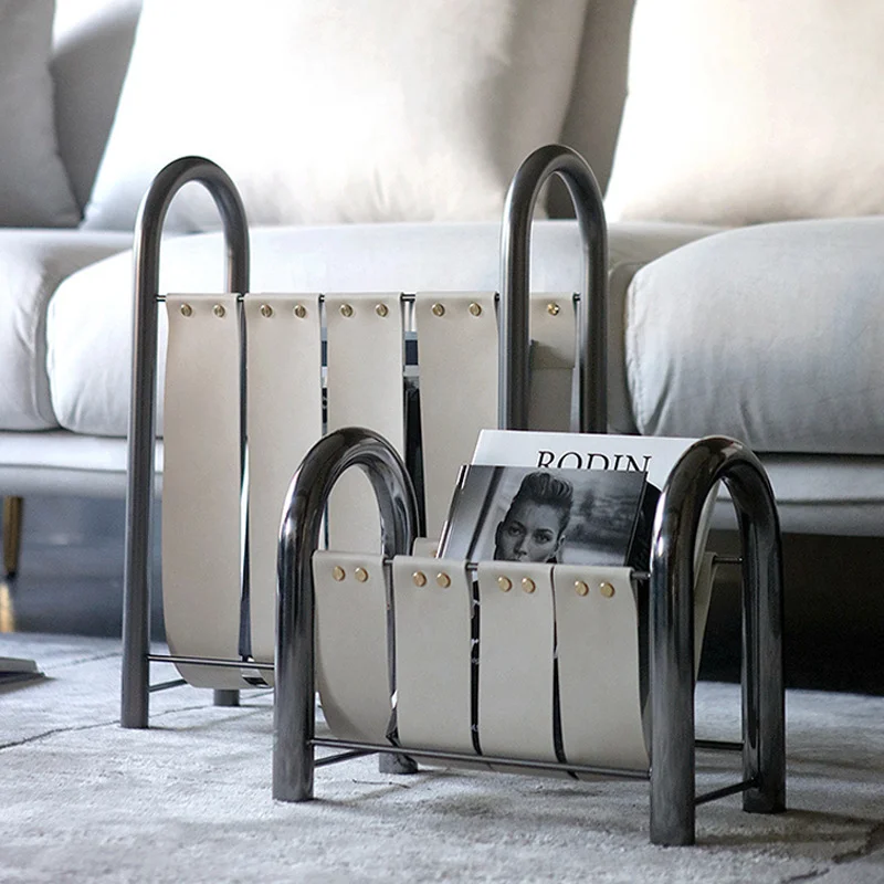 モダンな軽量高級金属製レザーマガジンラック、ブックシェルフ、 - Lighting And Decor Magazine のレビューと価格